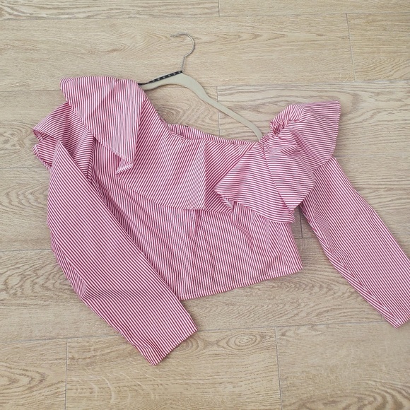 Missguided Striped One-Shoulder Top - Picture 2 of 3